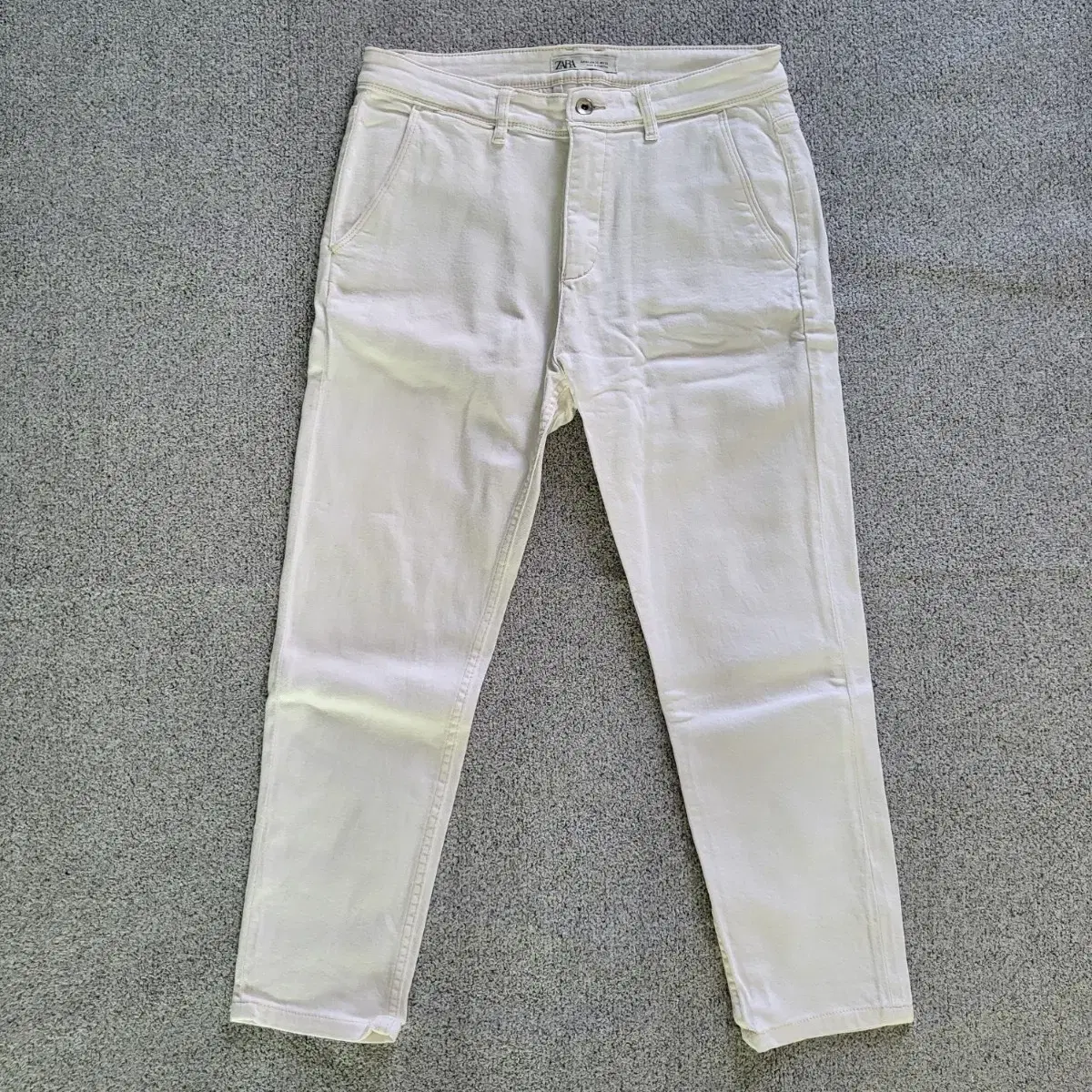 ZARA Zara Tapered trousers 32