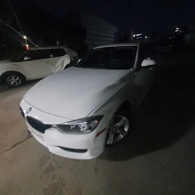 bmw f30 320d 4륜 급처 상태좋음