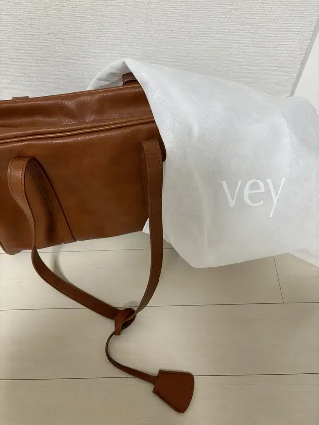 베이 데이 파운드 백 Vey Day Pound bag