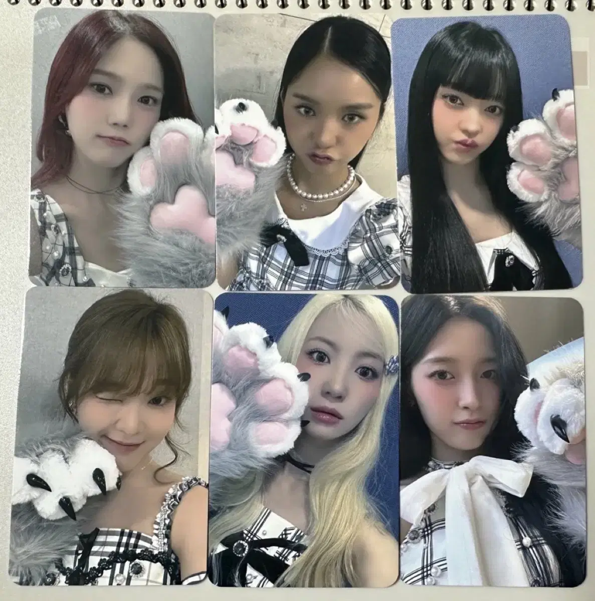 Oh My Girl Clashpide jump up 1st offline unreleased photocard