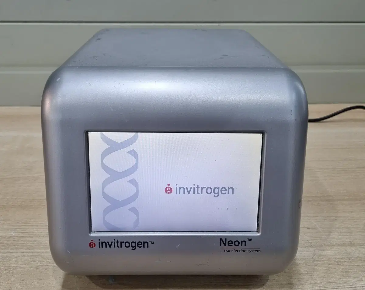 Neon Transfection System MPK5000