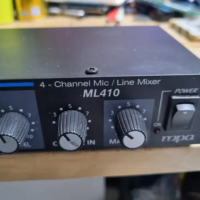 MPA ML410 4채널 마이크&line Mixer