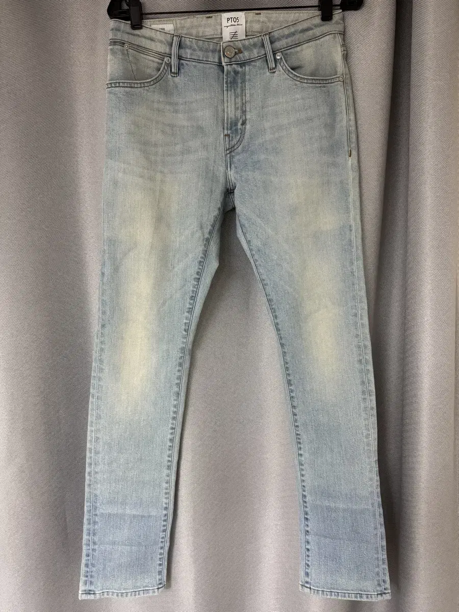 PT05 (PT TORINO) Light Blue Jeans 29