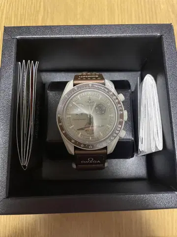 OMEGAxswatch 시계