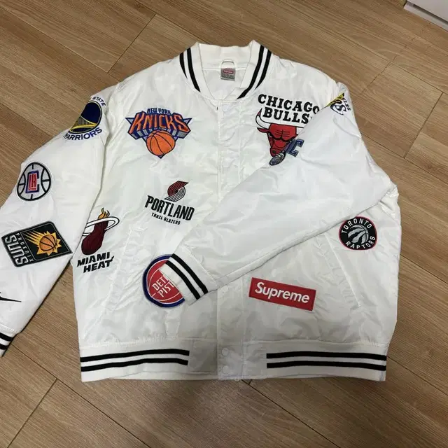 나이키 x 슈프림 x NBA 콜라보 스타디움 웜업 자켓 XL