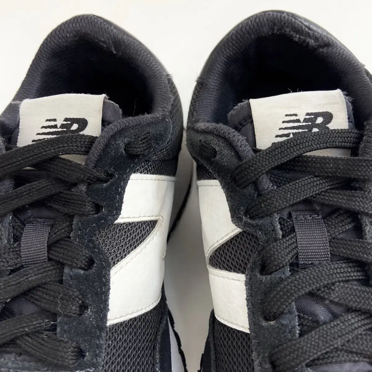 뉴발란스 327 블랙 235mm New Balance 327