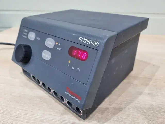 Thermo EC250-90 전기영동 파워서플라이