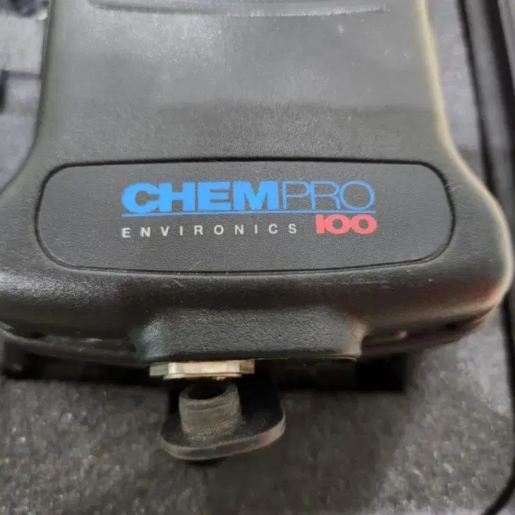 CHEMPRO 100 환경 화학 검출기