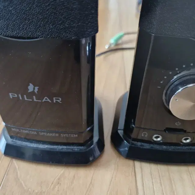 컴소닉 PILLAR 필라 CS-3000PLUS 앰프내장형 스피커 (고장)