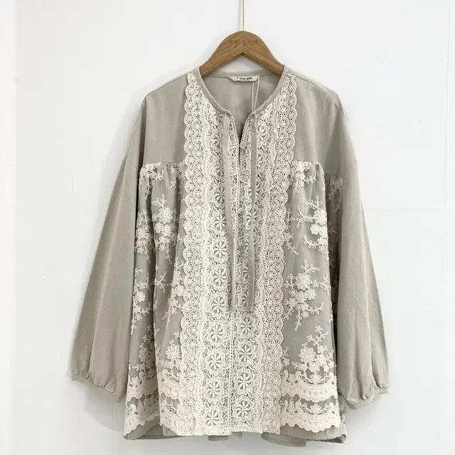 프리사이즈 레이스 블라우스 Size Free Lace Blouse