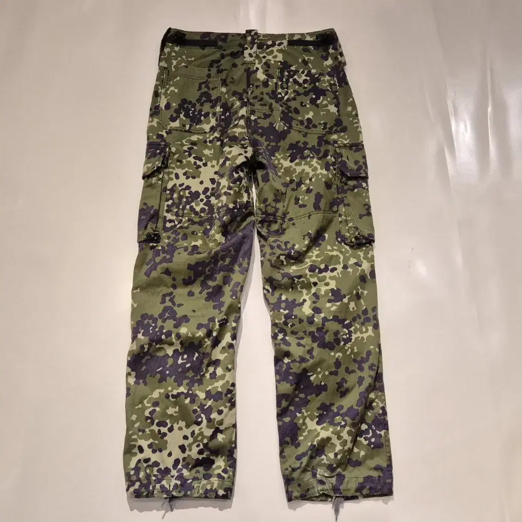 33>Denmark army bdu pants