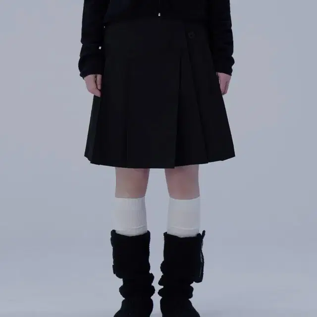 미세키서울 Midi wrap skirt BLACK