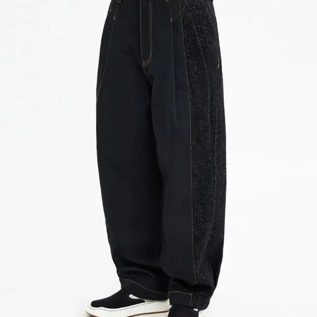 아더에러 vrith trouser 블랙 a5