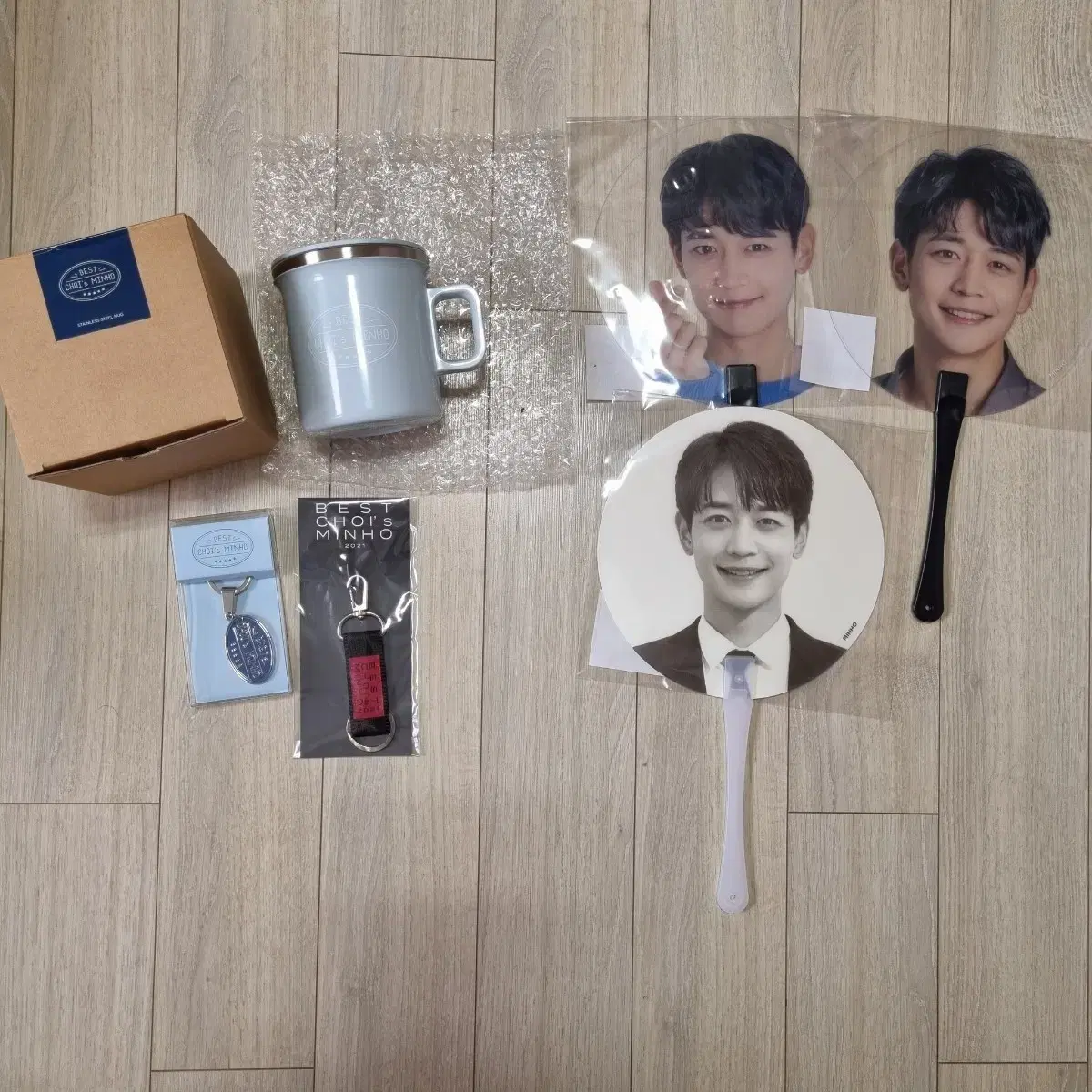 Shinee minho sealed Goods cost wts