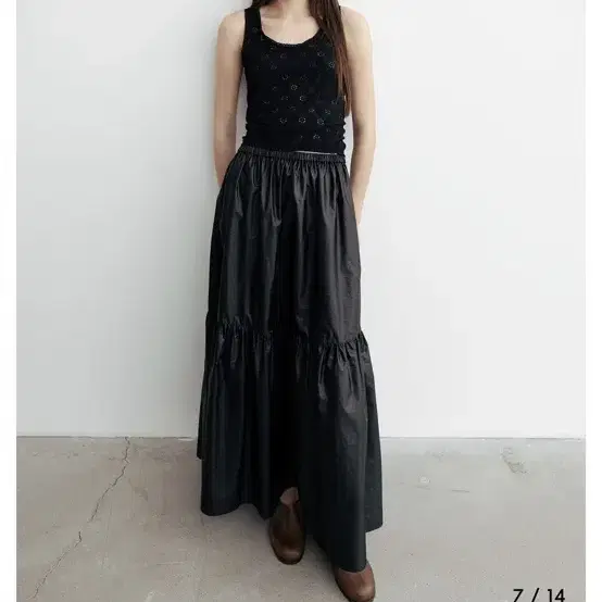 위라라 angela long skirt 스커트