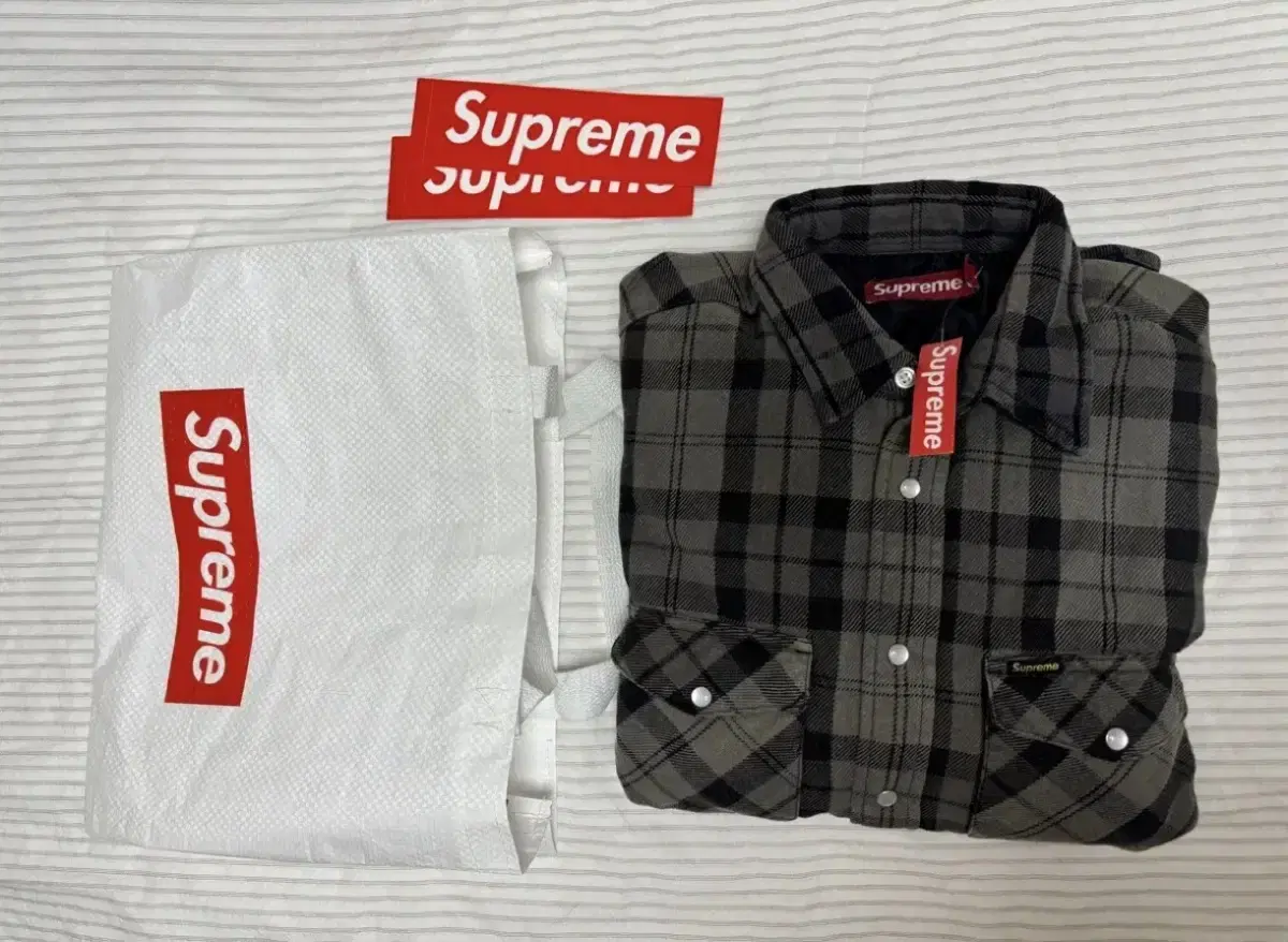 Supreme Quality Flannel Snap Shirt in Black Size S