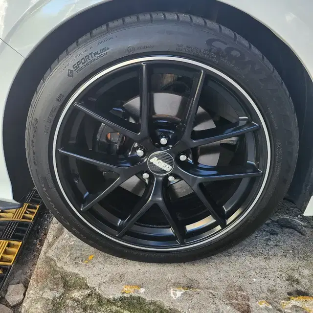 bbs cir 아게르 19 인치블랙휠