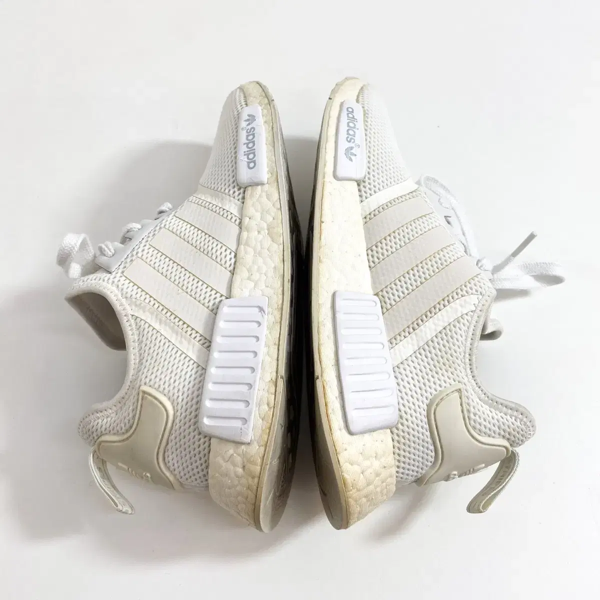 아디다스 MND R1 화이트 모노그램 255mm Adidas NMD R1