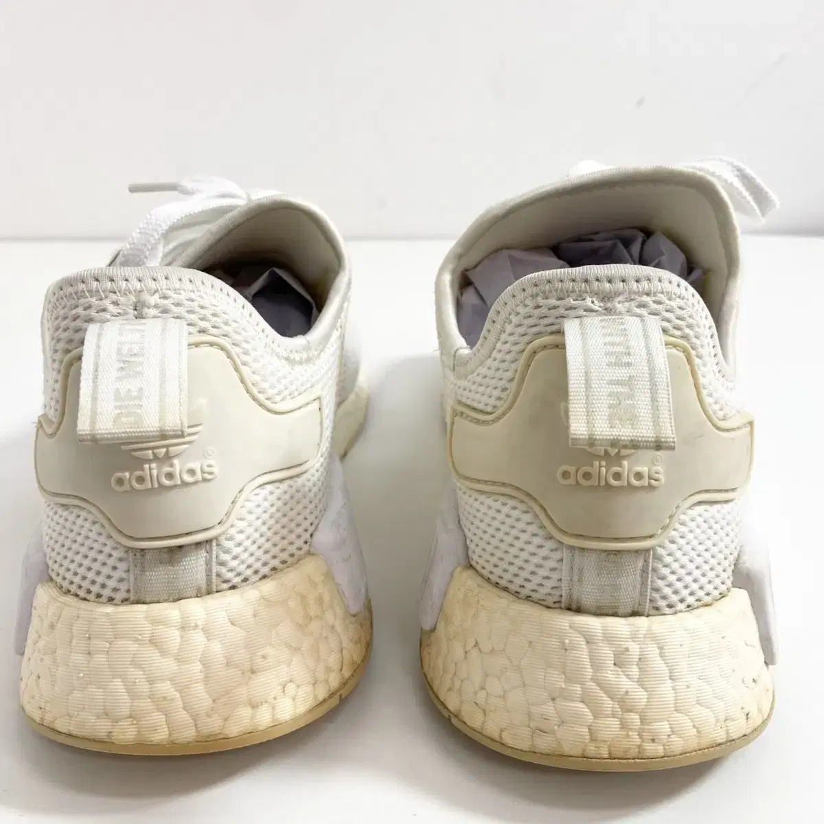 아디다스 MND R1 화이트 모노그램 255mm Adidas NMD R1