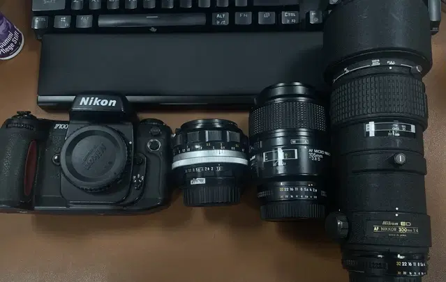 니콘55mm1.2, 니콘105d(마이크로),니콘300d F4 판매합니다.