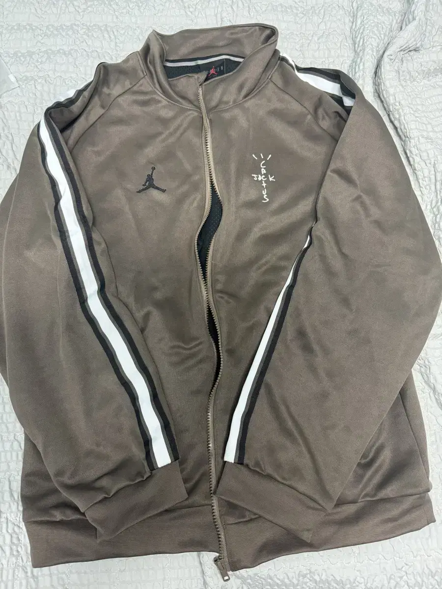 Travis Scott Air Jordan Track Jacket XL International Edition