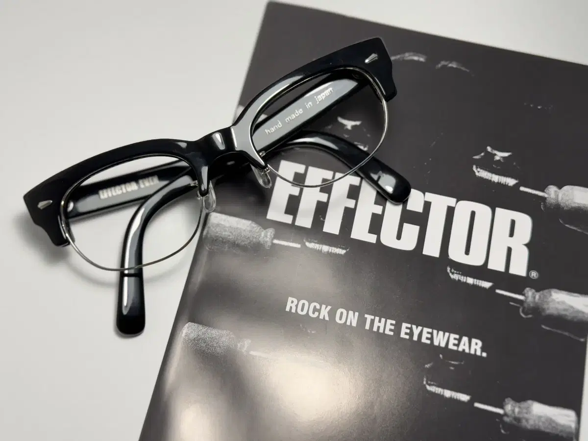 이펙터 EFFECTOR EVEN 일본 볼드 반무테 안경 0111