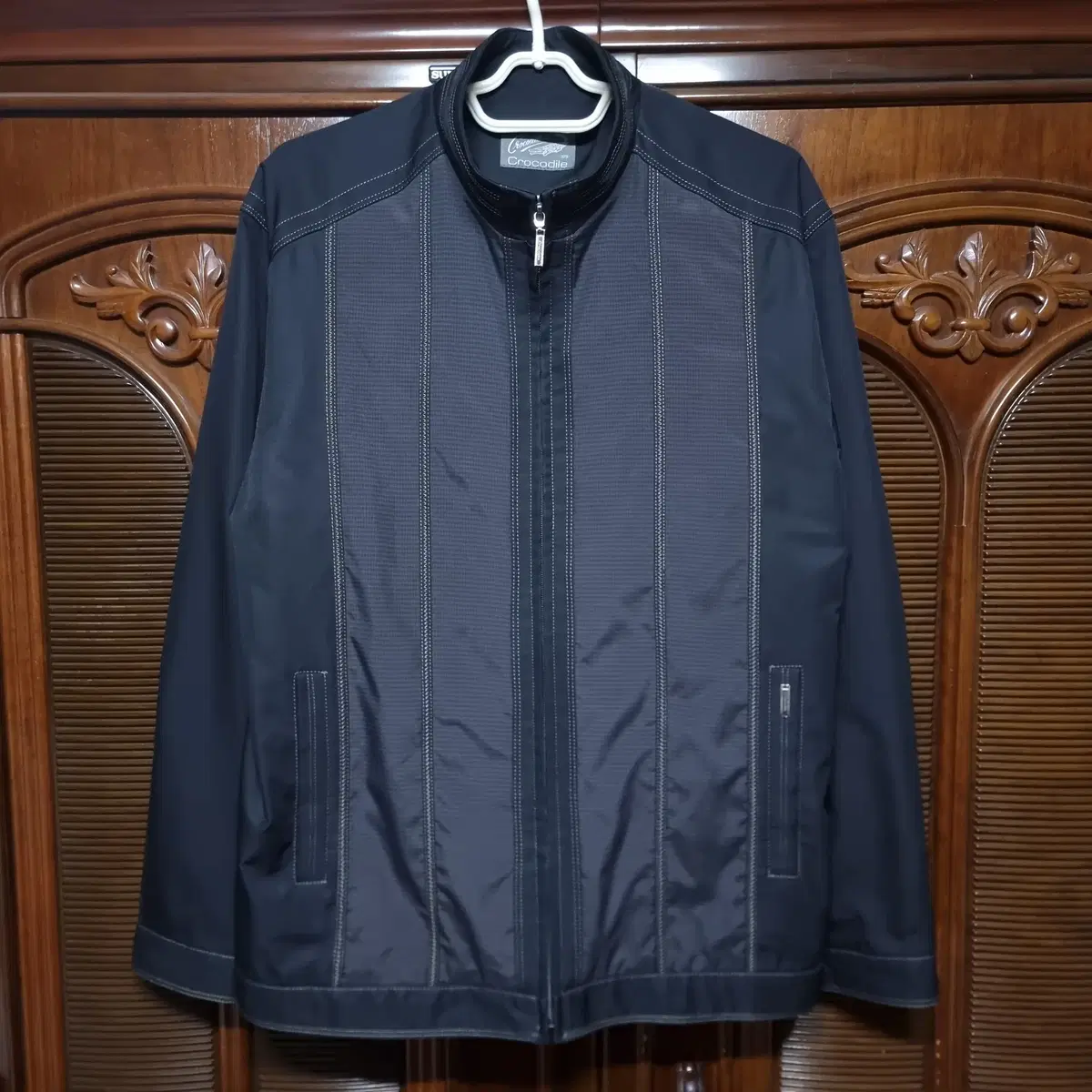 Crocodile Pattern Black Windbreaker XL