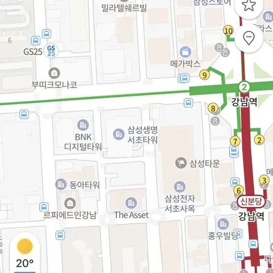 강남역 8번출구 인근 주차자리 판매합니다 10/12부터 사용 가능합니다