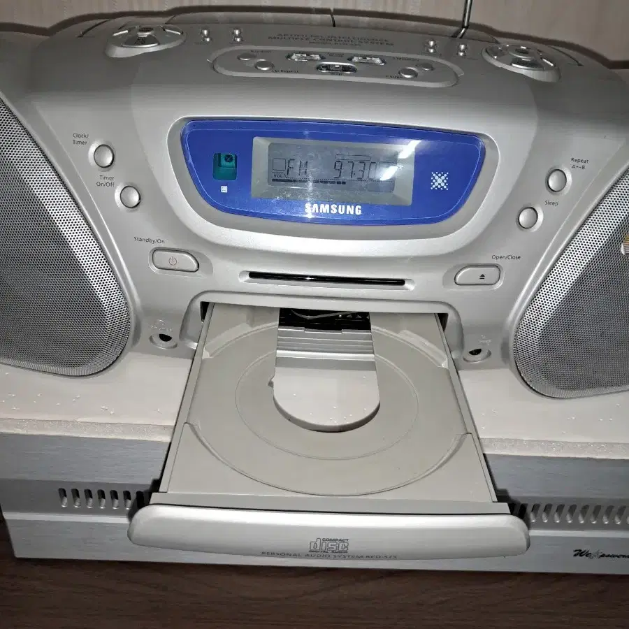 SAMSUNG RCD-S75 BOOMBOX