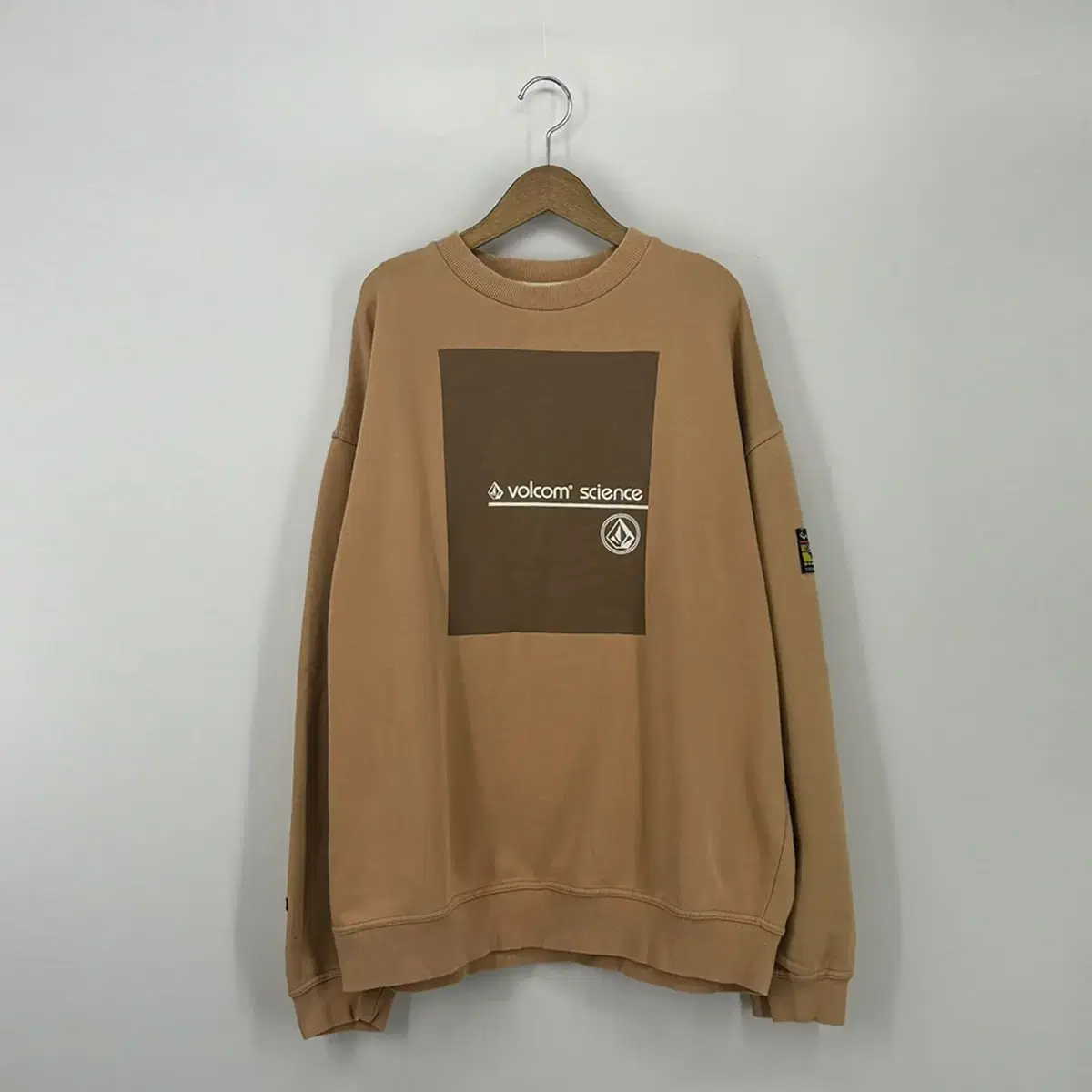 볼컴 맨투맨 티셔츠 (F size / BROWN)