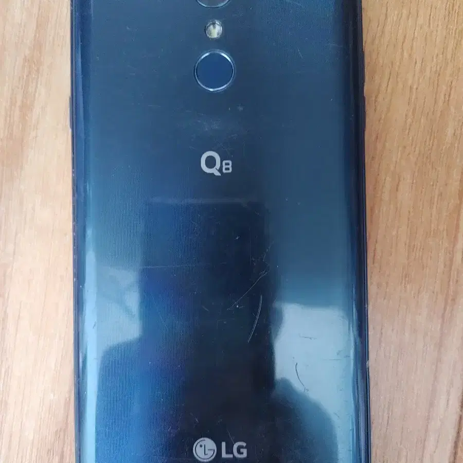 LG Q8 스마트폰 핸드폰