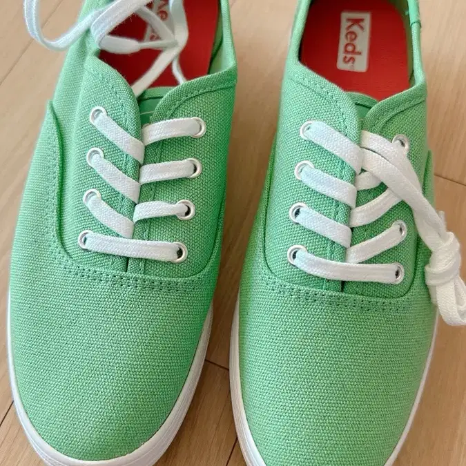 (새상품) 케즈(keds) 캔버스화 245