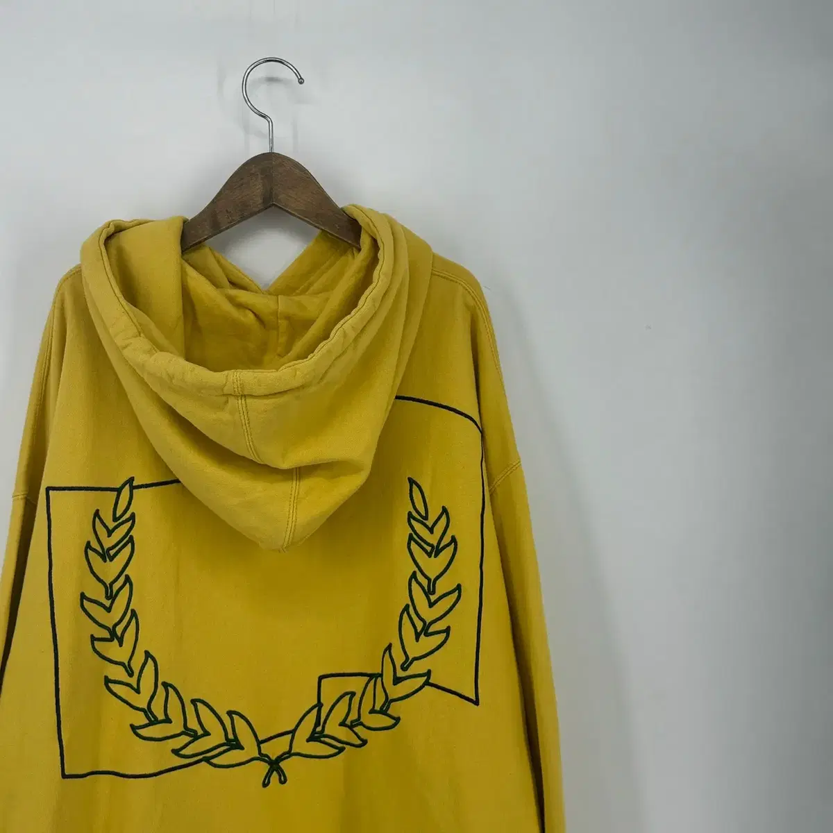 로맨틱크라운 후드 티셔츠 (L size / YELLOW)