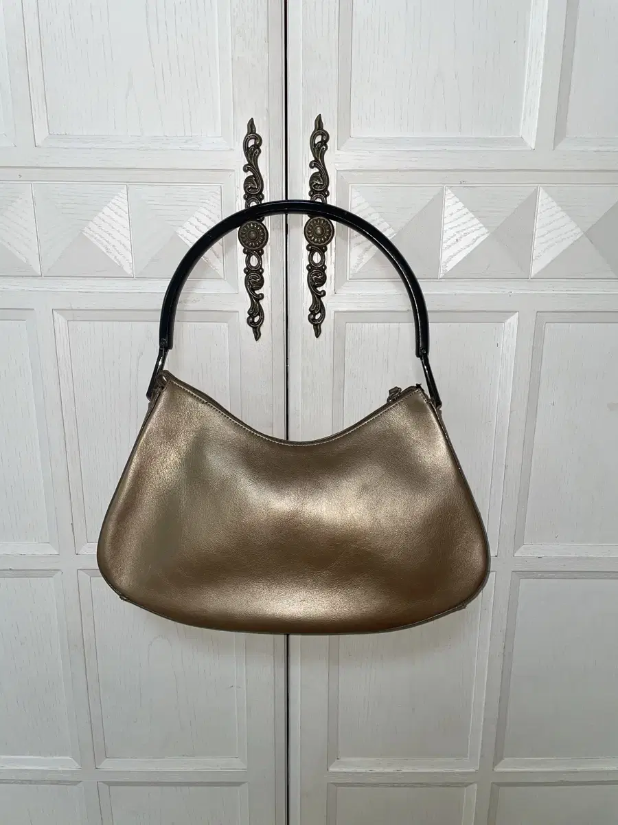 Vintage Rock Chic Punk Y2K Watooke Genuine Leather Genuine Leather Gold Shoulder Bag