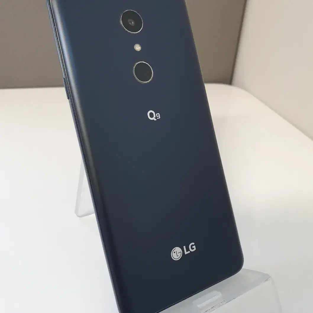 LG Q9 상태좋음 (0878493)