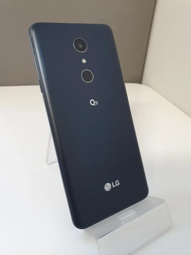 LG Q9 상태좋음 (0878493)