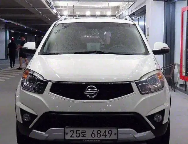 뉴코란도C 2WD 2.0 CVT 고급형 중고에요~