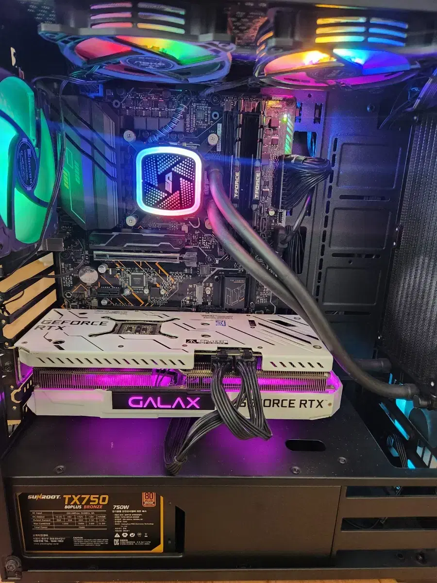 i5 12500 rtx3070ti 컴퓨터 수냉 본체 팝니다