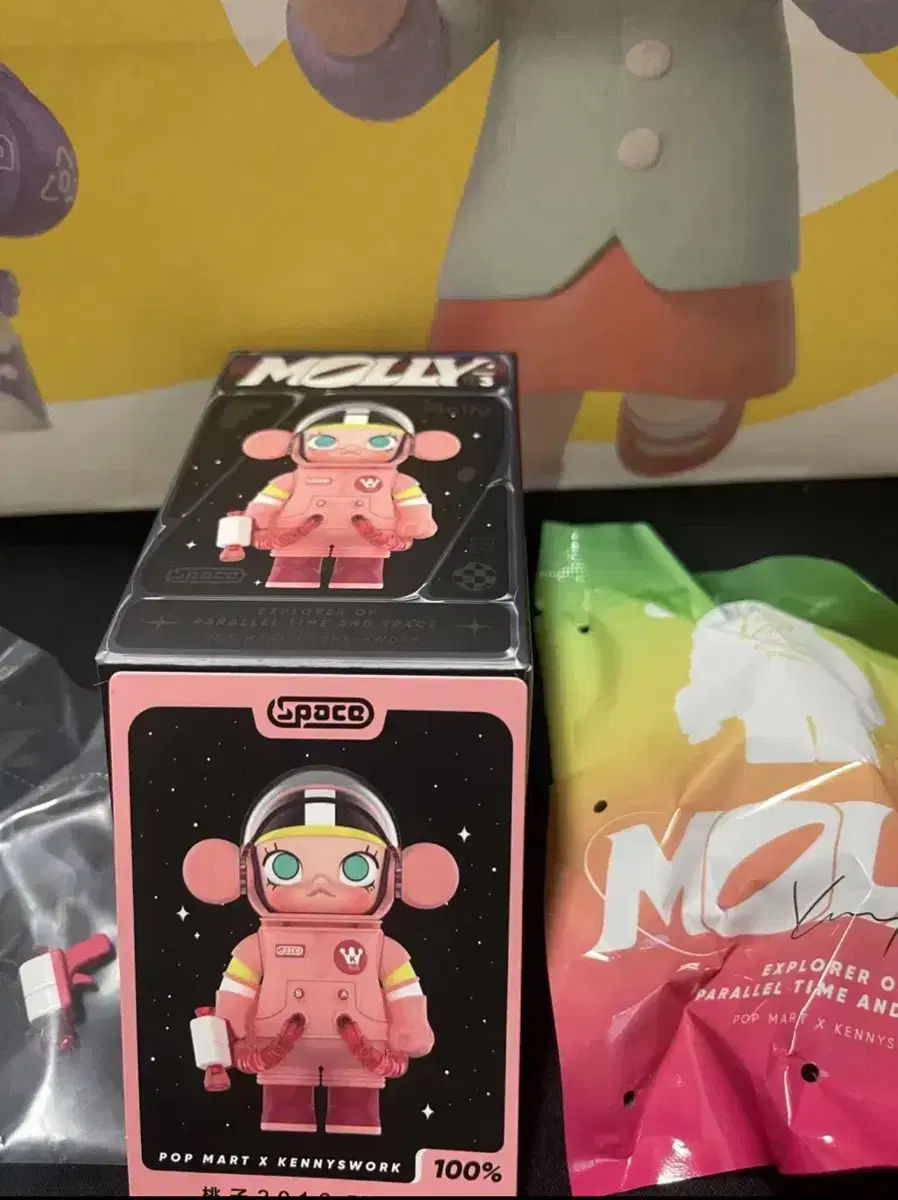 Pop Mart Mega Space Molly 100% Series 3 sealed Figures