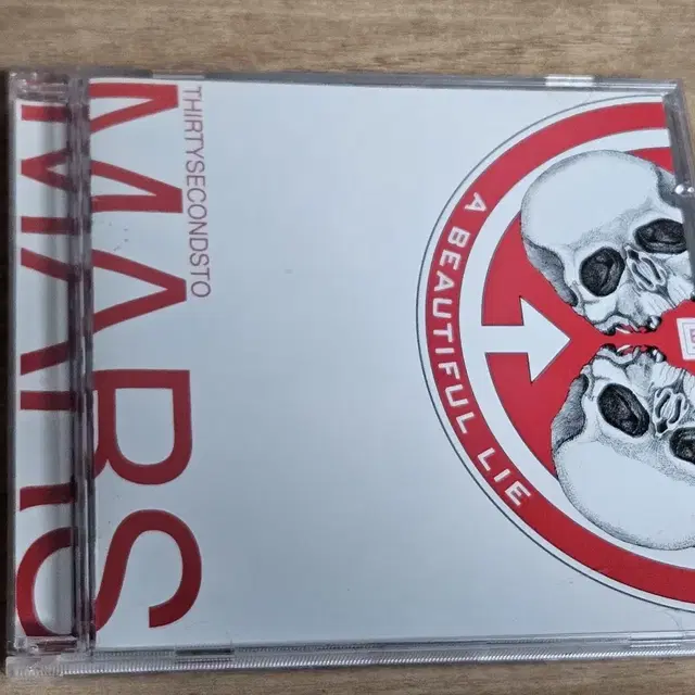 30 Seconds To Mars - A Beautiful Lie (CD