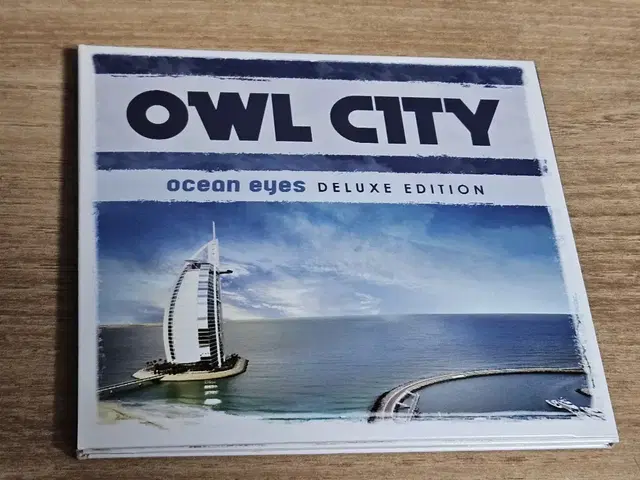 Owl City - Ocean Eyes (Deluxe Edition) (