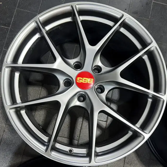 18인치 BBS CIR.st 하이퍼블랙 휠