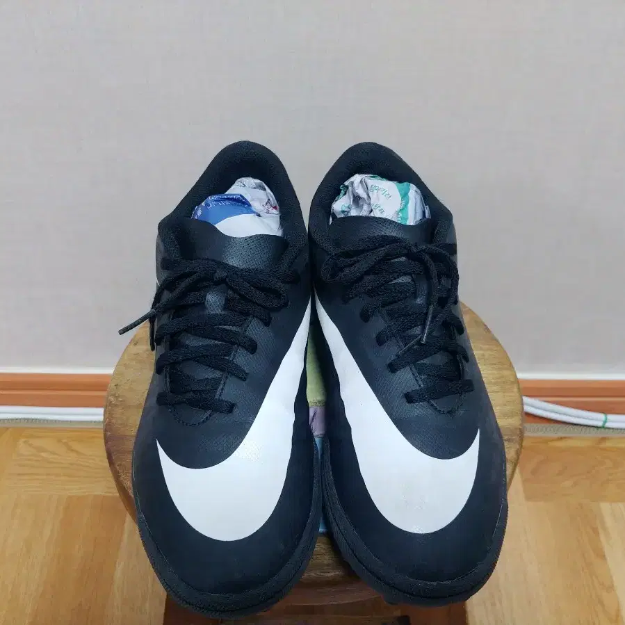 265 / NIKE (나이키) 정품 남성 축구화 풋살화