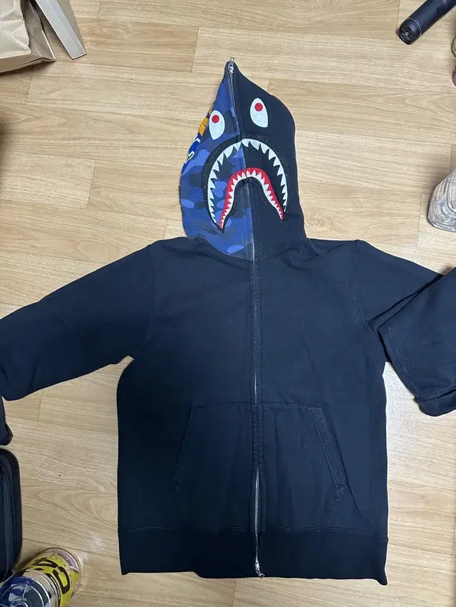 Bape shark hoodie L size 베이프 샤크후드 L사이즈