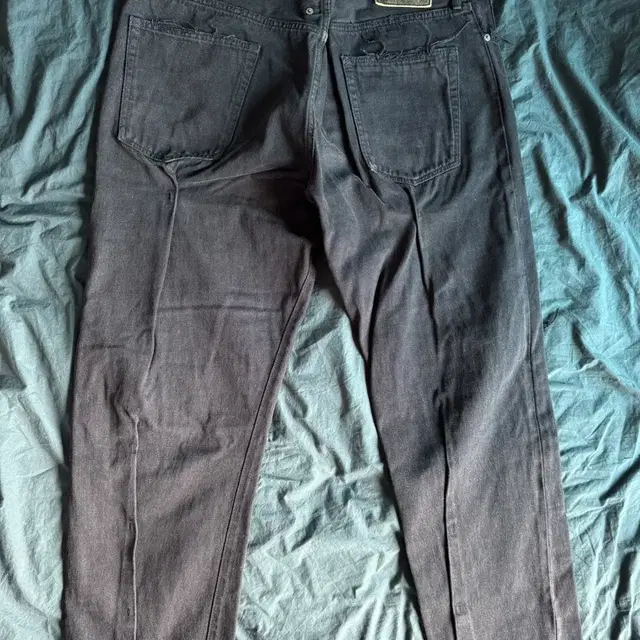 [4]Visvim journeyman pants. Blk