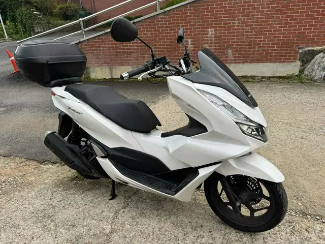 혼다 pcx125 21년식 abs 짧은키로수 판매합니다