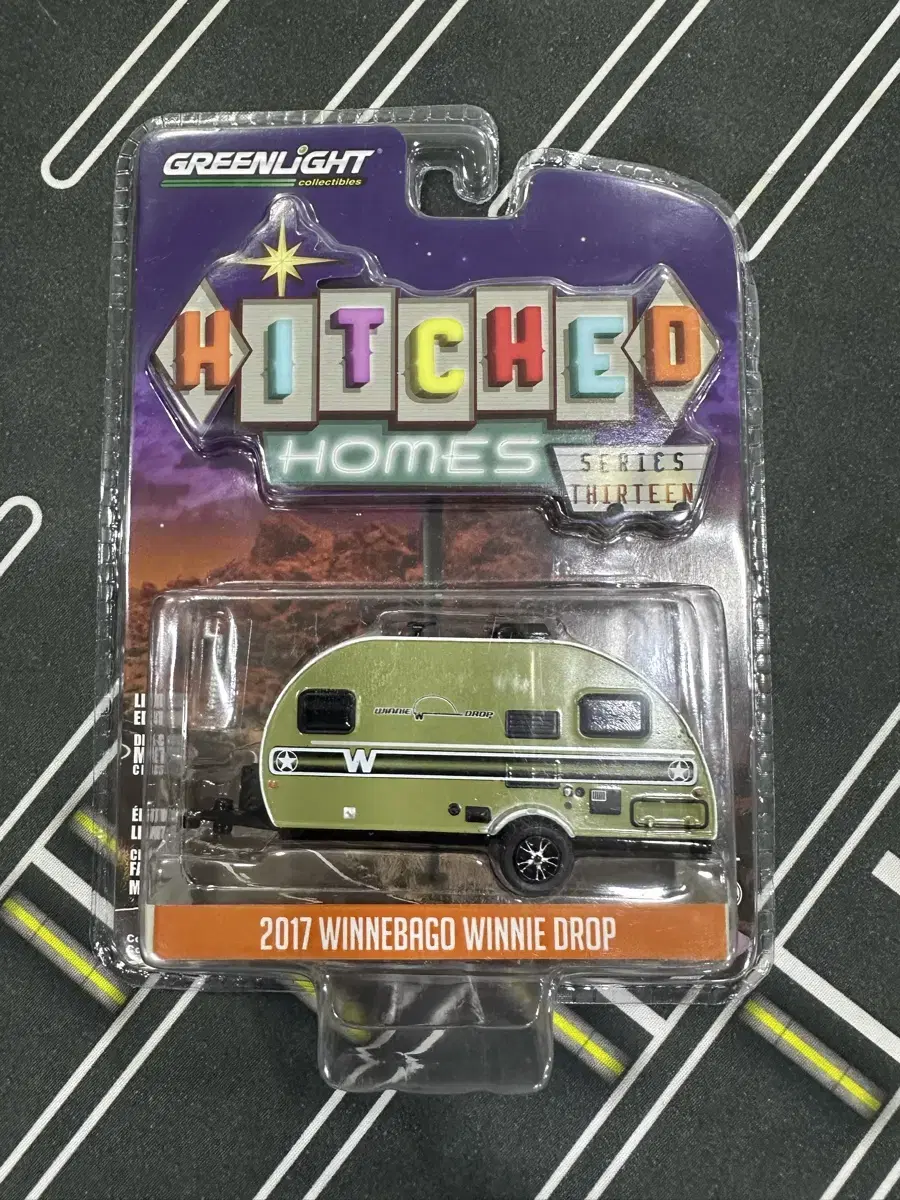 Greenlight Winnie the Pooh Winniebago Winnie Drop Motorhome