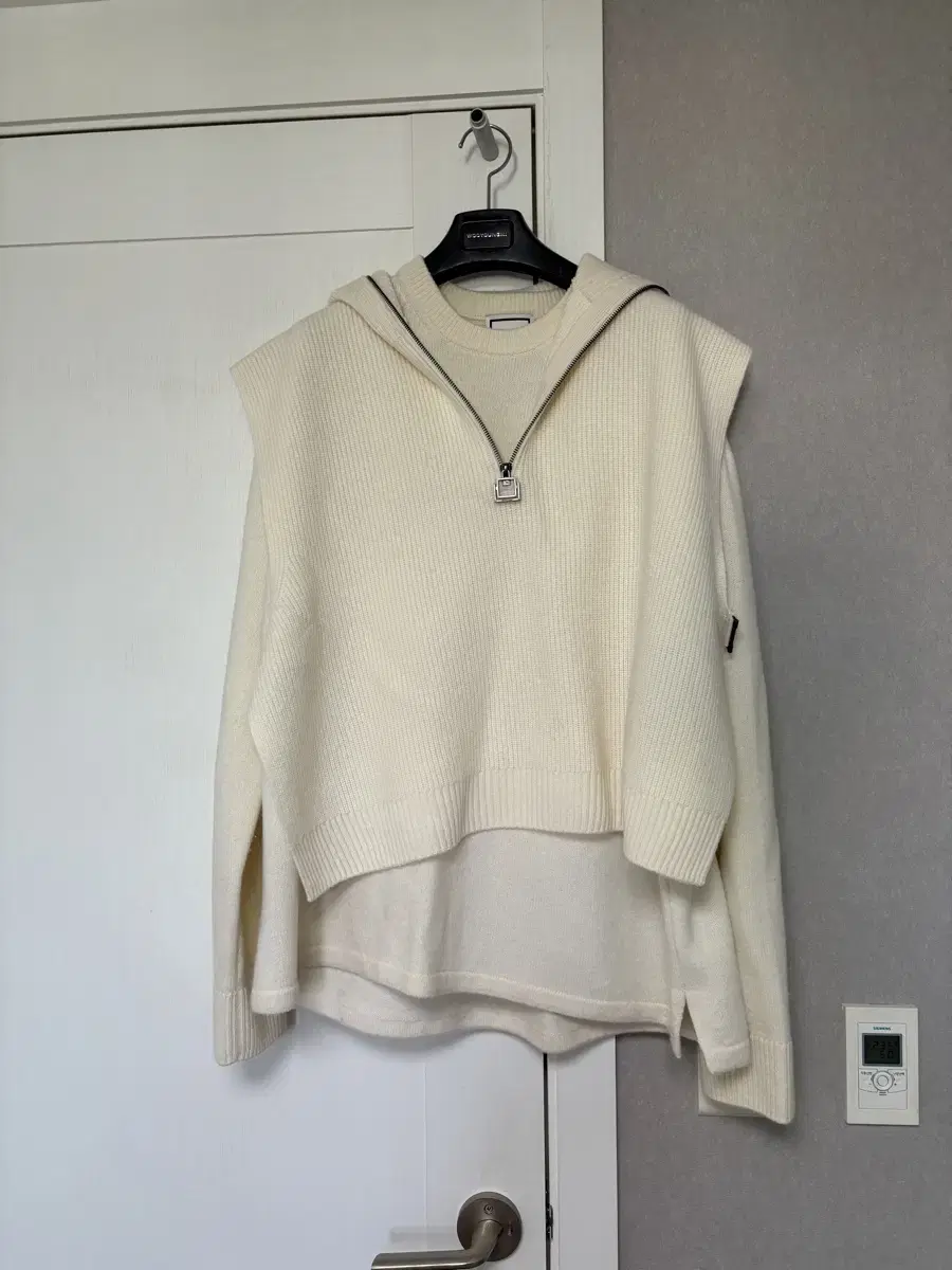 [50] Wooyoung Mi Woo 22FW Layered Knit Ivory