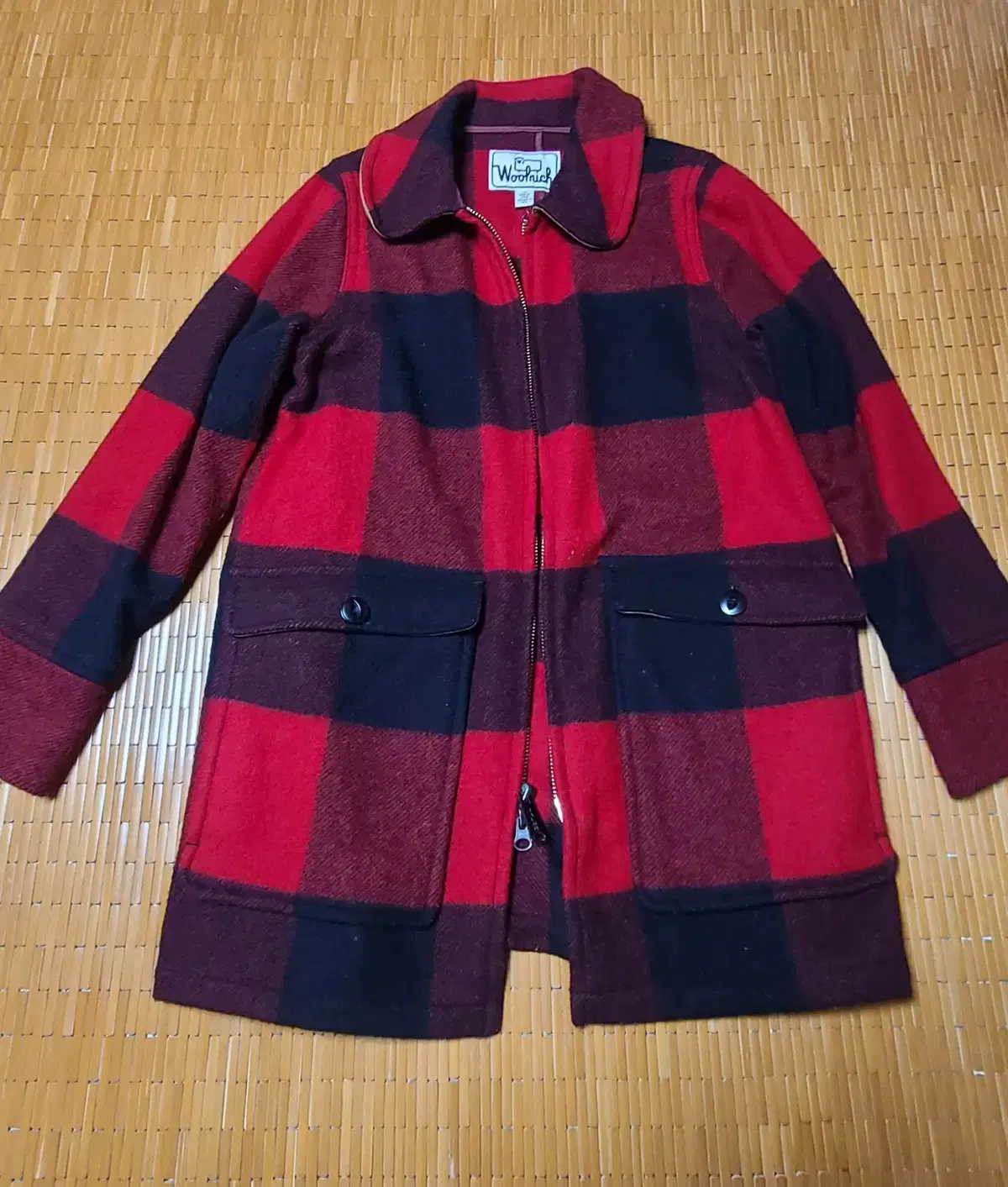 Woolrich WoolRich Check Jacket sells.