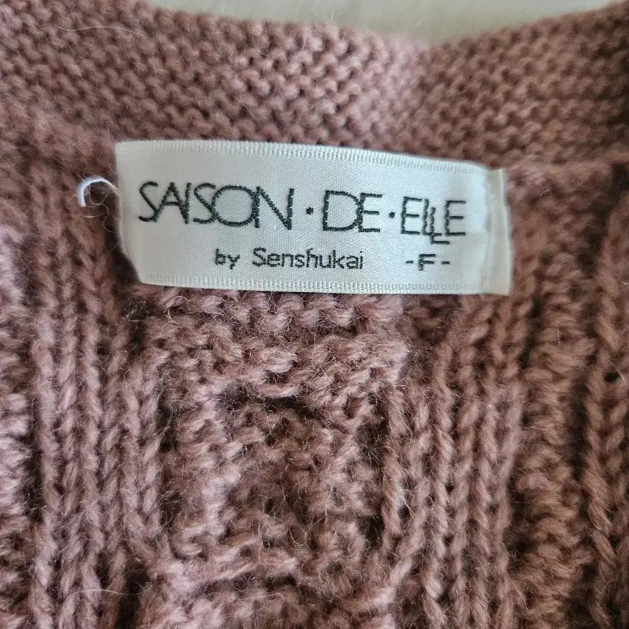 SAISON DE ELLE